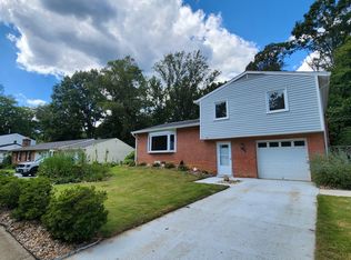 7120 Hadlow Ct, Springfield, VA 22152