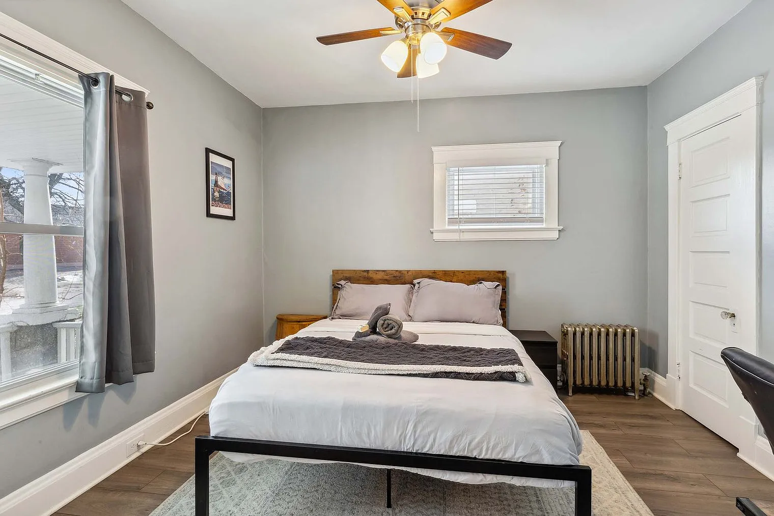 2 bed, 1.0 bath, 796 sqft, $1,928 — Photo 3
