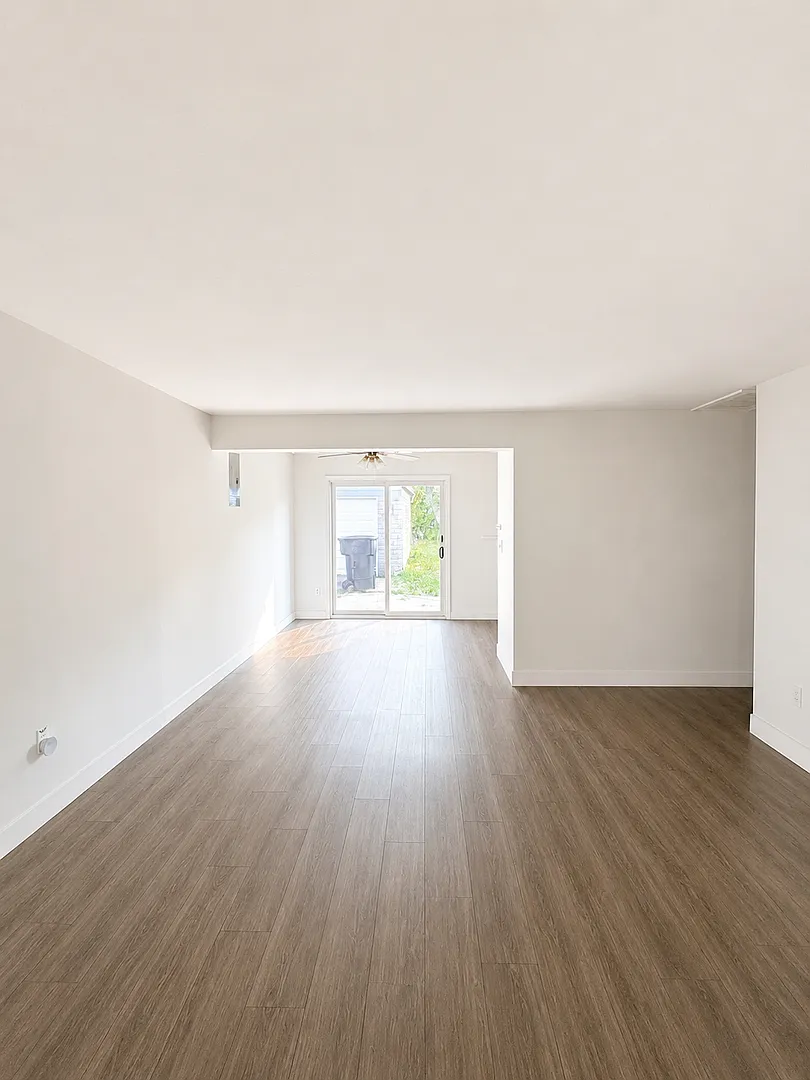 4br-2ba House in Cranberry — Photo 4