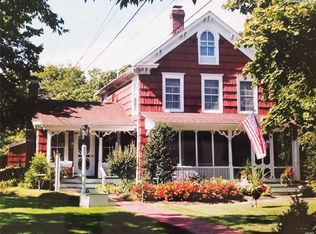 130 Blue Point Ave, Blue Point, NY 11715