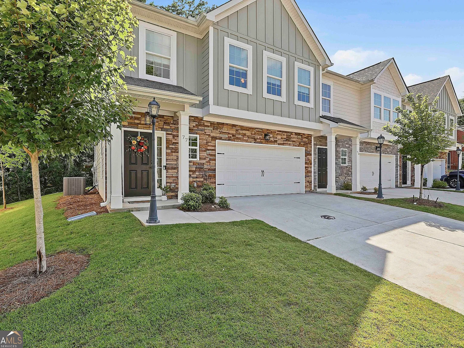 3 bed, 2.5 bath, 1880 sqft, $2,250 — Photo 3