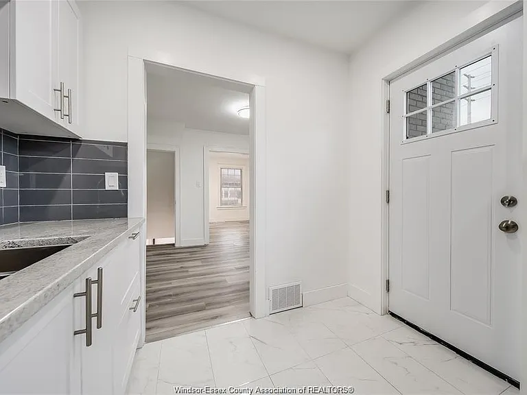 1691 Dougall Ave — Photo 4