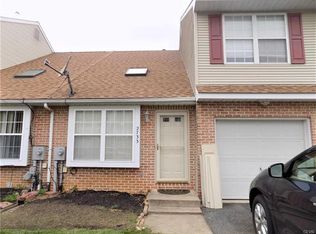 2733 Victoria Ln, Easton, PA