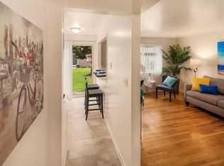Muskegon Townhouses, Muskegon, MI 49442