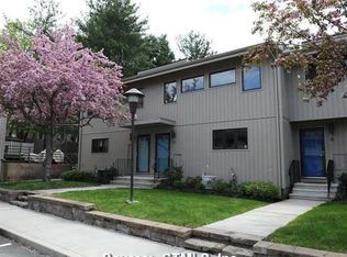 7 Intown Ter #7, Middletown, CT 06457