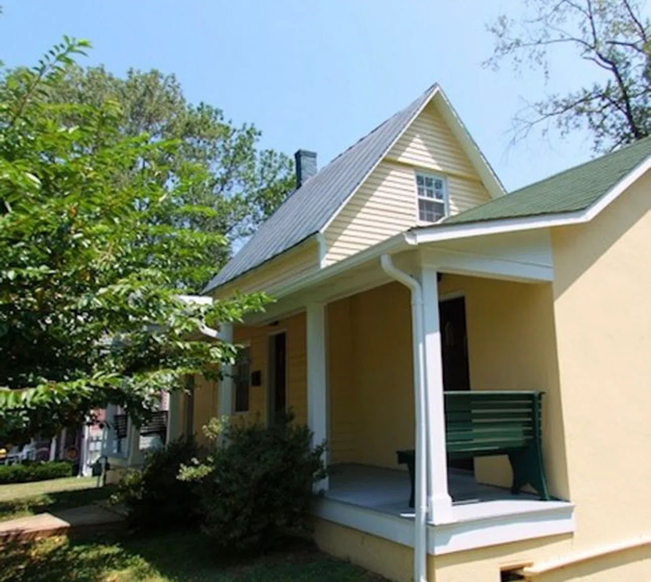 2 bed, $1,995 — Photo 2