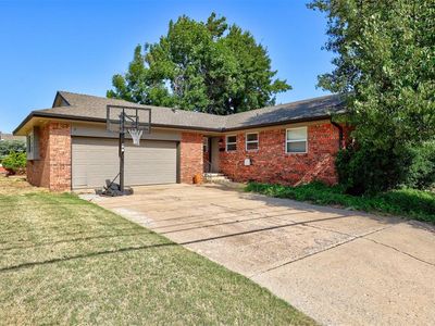 5601 NW 62nd St, Warr Acres, OK, 73122