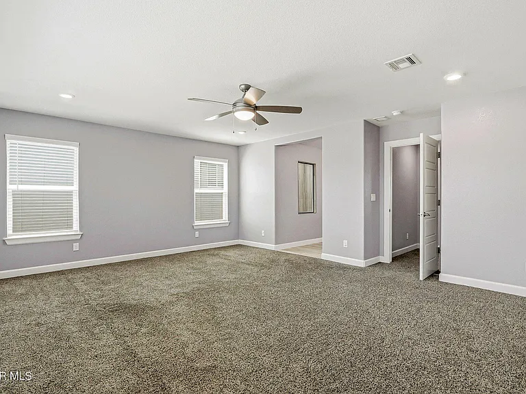 13082 Oakhampton Ave — Photo 29