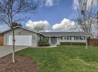 1207 Crest Dr, Yuba City, CA