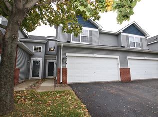 8554 Grove Cir, Shakopee, MN 55379