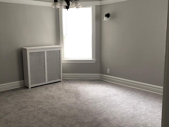 4th image of 5008 N California Ave #2
