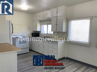 214 Blue Lakes Blvd APT 1, Twin Falls, ID 83301