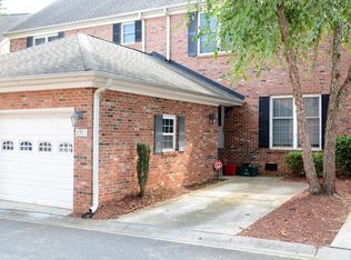 9318 Meadowmont View Dr, Charlotte, NC