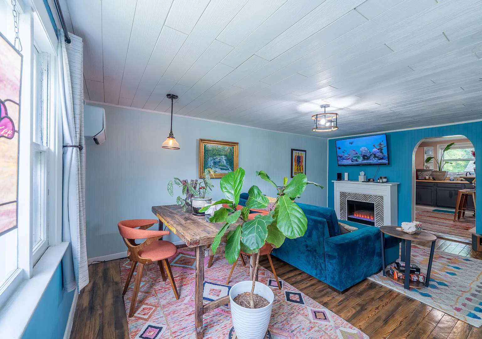 Boho-Chic #2 - Roku, Fireplace, W/D, Keurig, Dog-Friendly, Fenced Yard — Photo 4