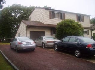 150 Gibbs Rd, Central Islip, NY 11722