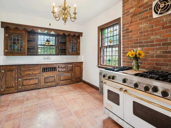 29-37 168th Street image 11 of 23