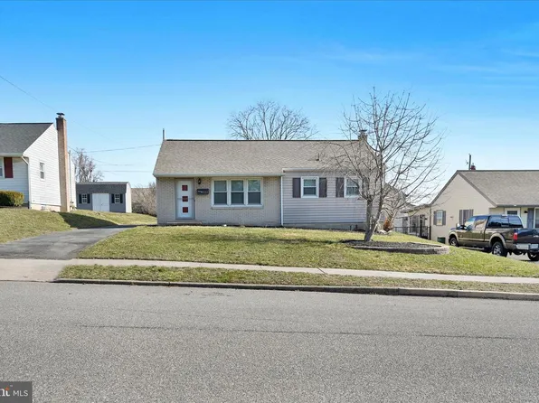 535 N Locust St, Elizabethtown, PA 17022