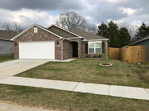 1016 S Kingfisher Ln Photo 1