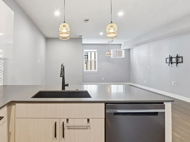 1272 Stuart St — Photo 12