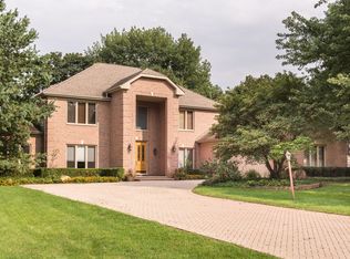 809 S Burton Pl, Arlington Heights, IL