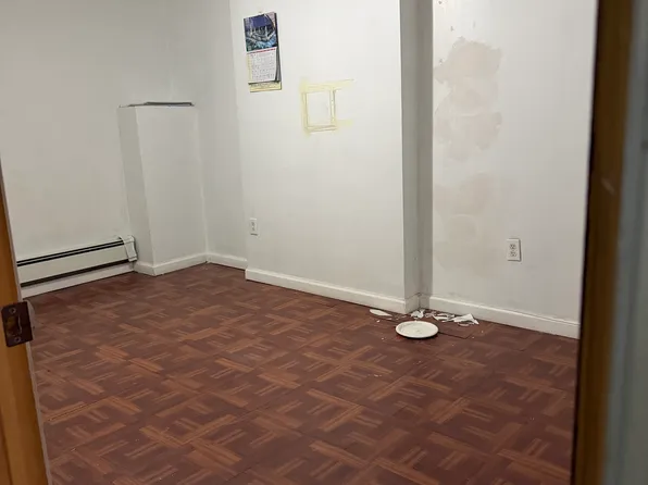 (undisclosed Address), Bronx, NY 10461