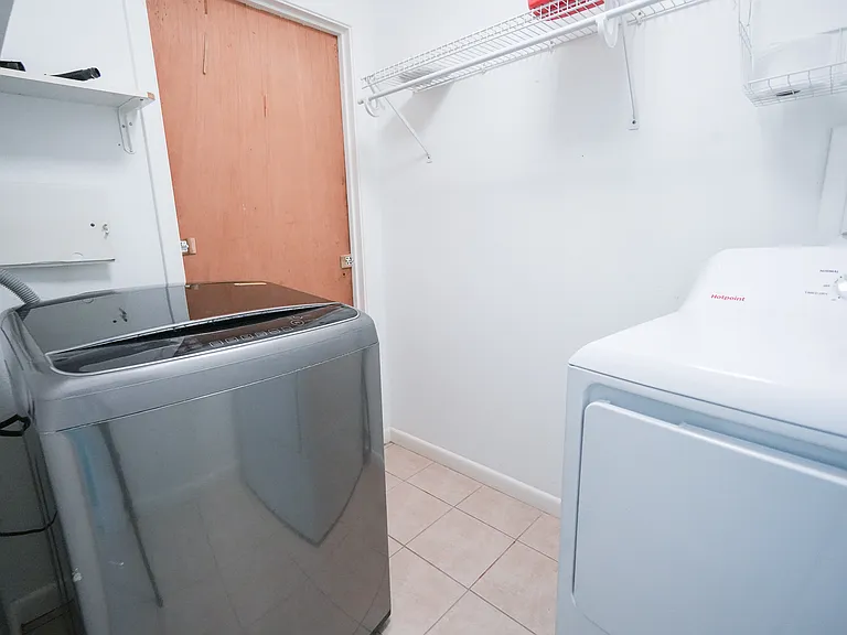 1702 Ivie Lee St — Photo 8