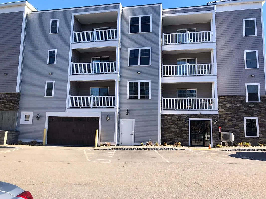 2 bed, 2.0 bath, 1350 sqft, $2,450 — Photo 1