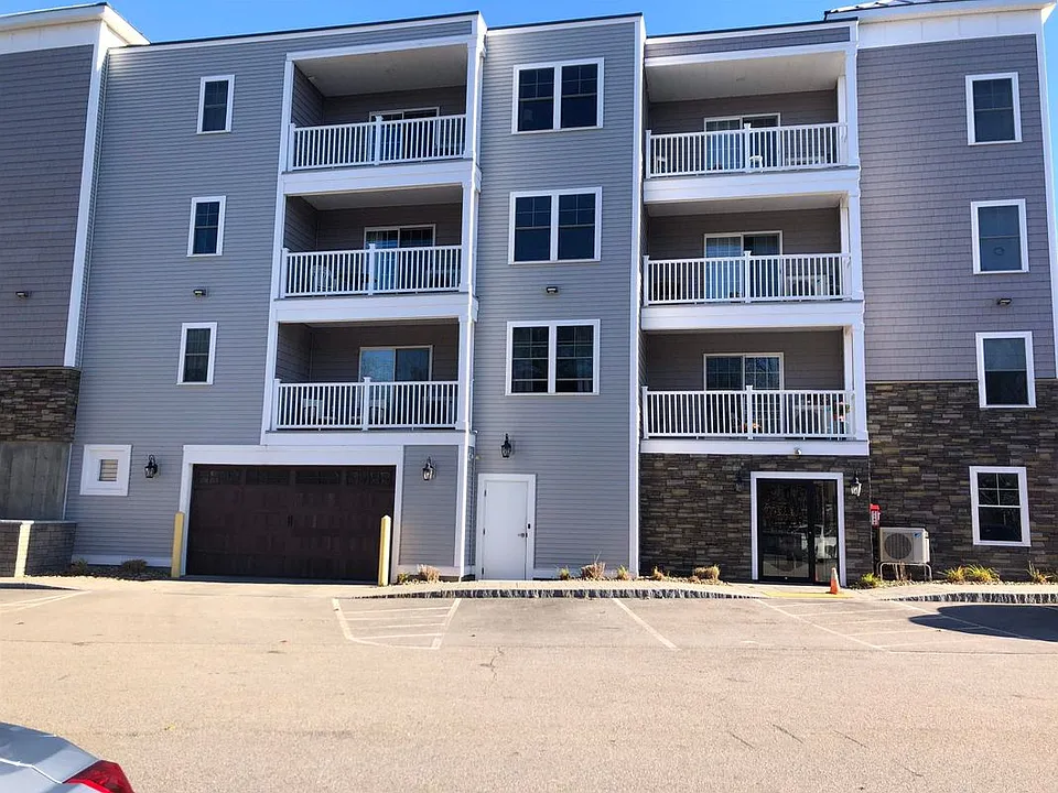 19 Kendall Pond Rd #205