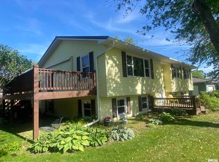 500 Circle Ln, Cuba, IL 61427