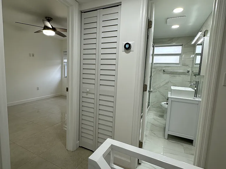1560 W 46th St #228 — Photo 21