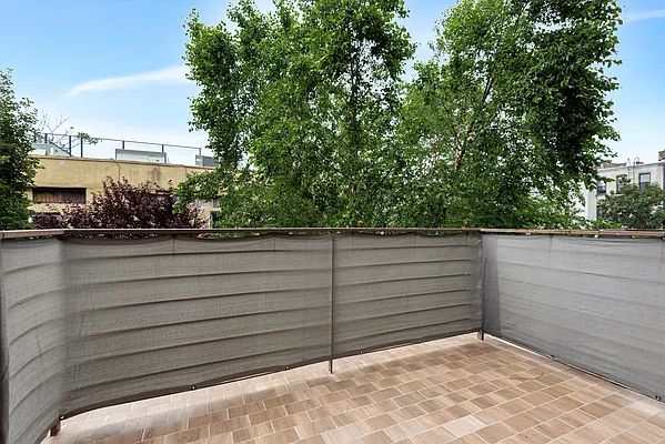 Sold by Douglas Elliman | media 18
