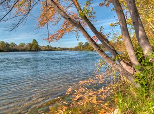 5 Clover Rd, Redding, CA 96001