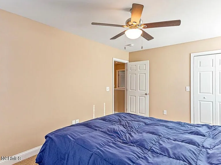 301 N Saylor St — Photo 13