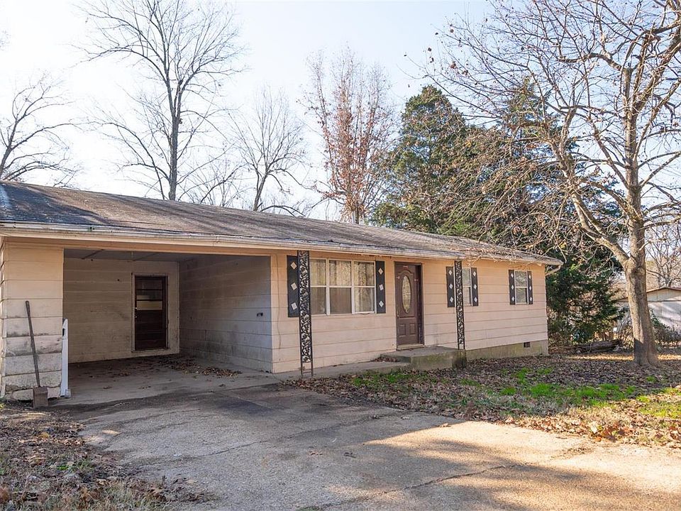 1st image of 100 Silver Carp Ln