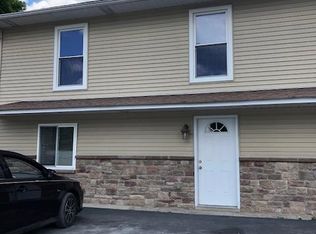 109 Penn Craft Rd, Stroudsburg, PA 18360