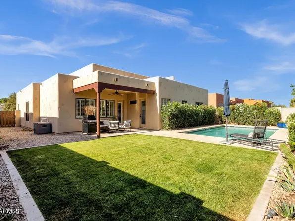 1554 E KINGS Court, Gilbert, AZ 85234