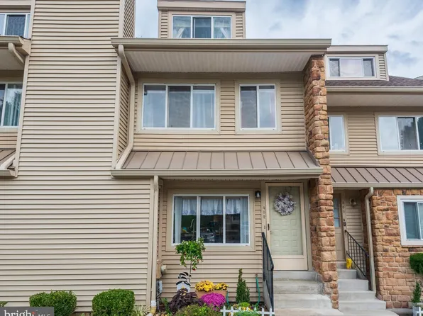402 Cannon Ct #402, Wayne, PA 19087