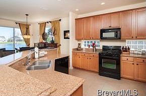 4th image of 3292 Candia Dr