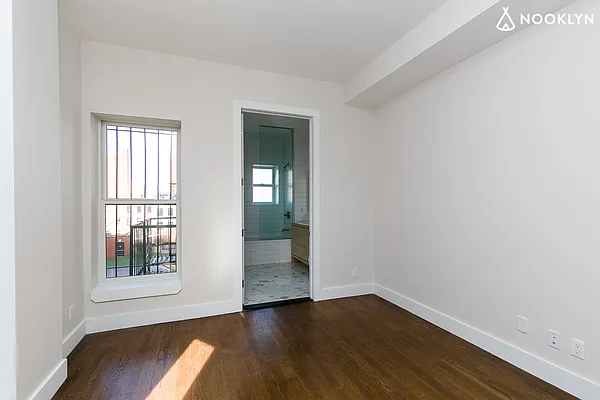 Rented by Nooklyn NYC LLC | media 14