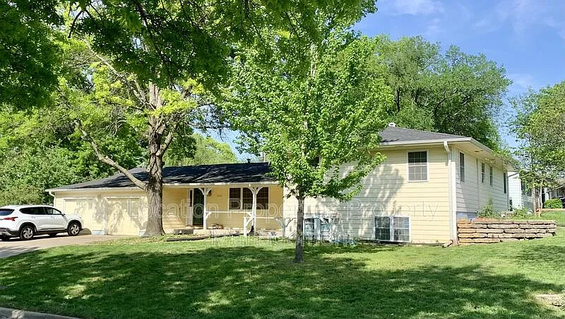 Building Photo - 2216 Alabama St #1