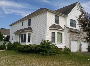 16 Sanz Town Rd, Lakewood, NJ 08701