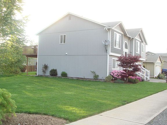 Side view of yard
