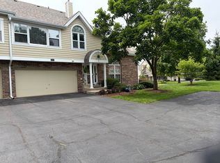 1511 Barrymore Dr, Darien, IL 60561