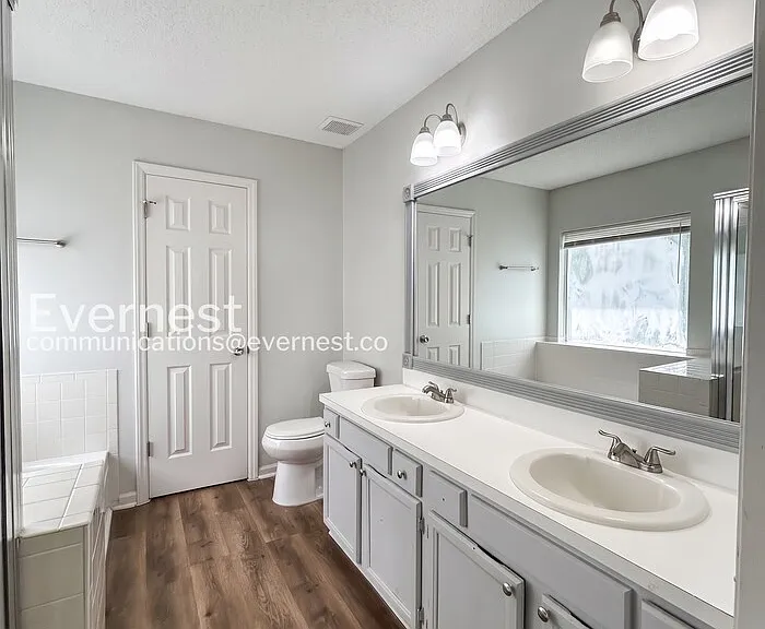 9601 Marshbrooke Rd — Photo 11