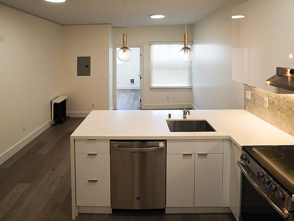 4th image of 2835 Van Ness Ave APT 6