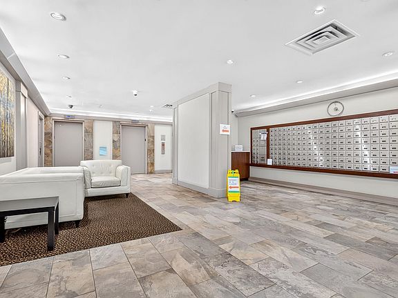 3rd image of 3970 Carrigan Ct #1201
