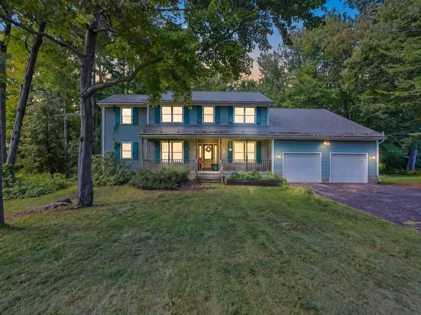 75 Nottingham Lane, Burlington, VT 05408