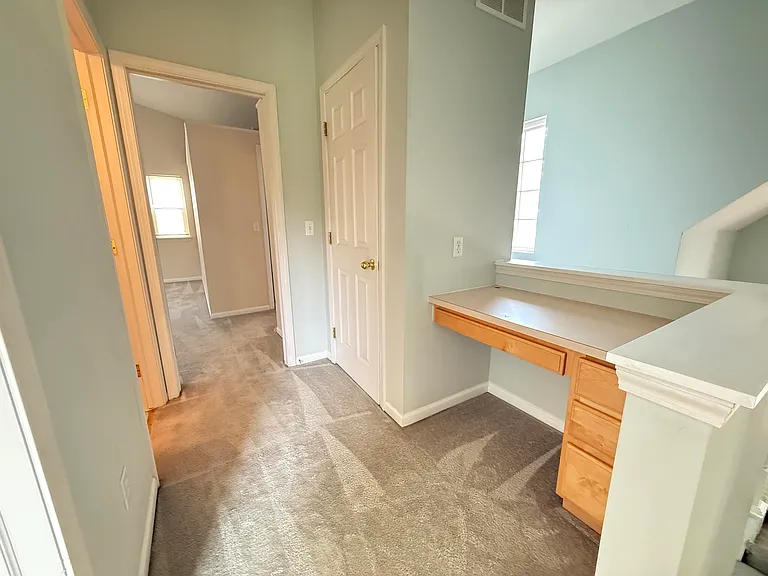1540 Chapleau Dr — Photo 11