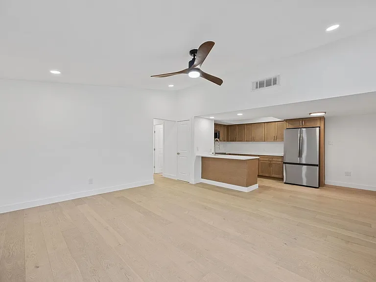 1905 Cedar Ridge Dr #A — Photo 7