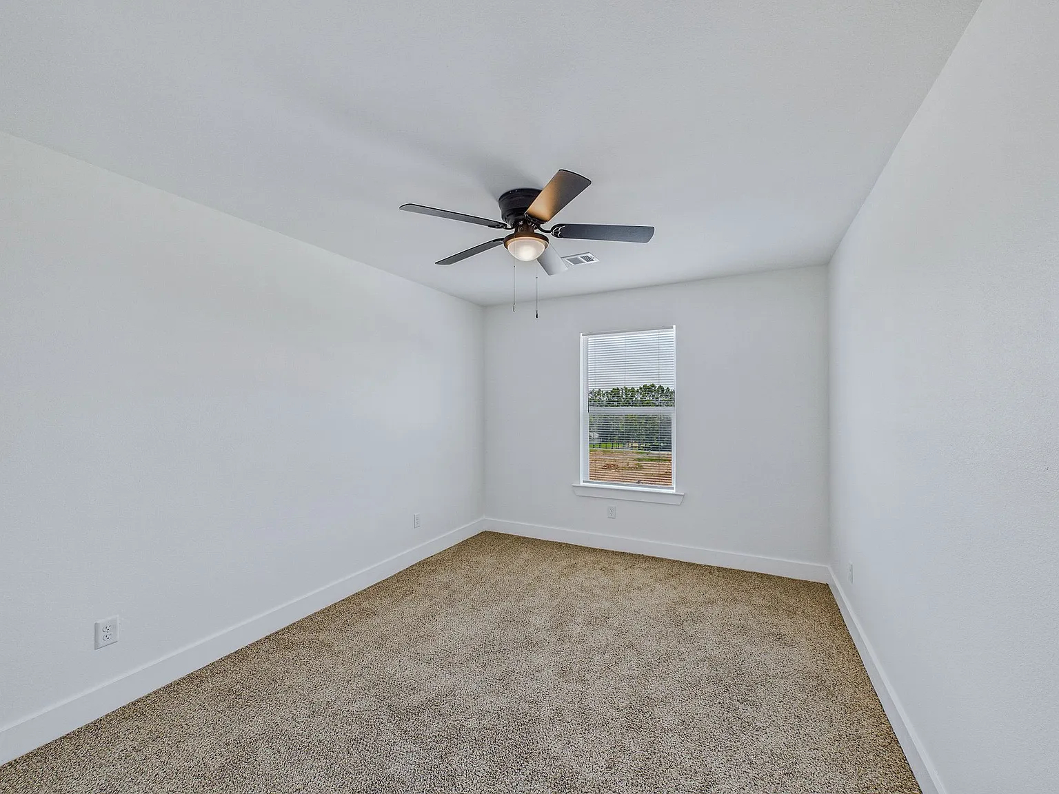 125 Coal Mountain Rd — Photo 2